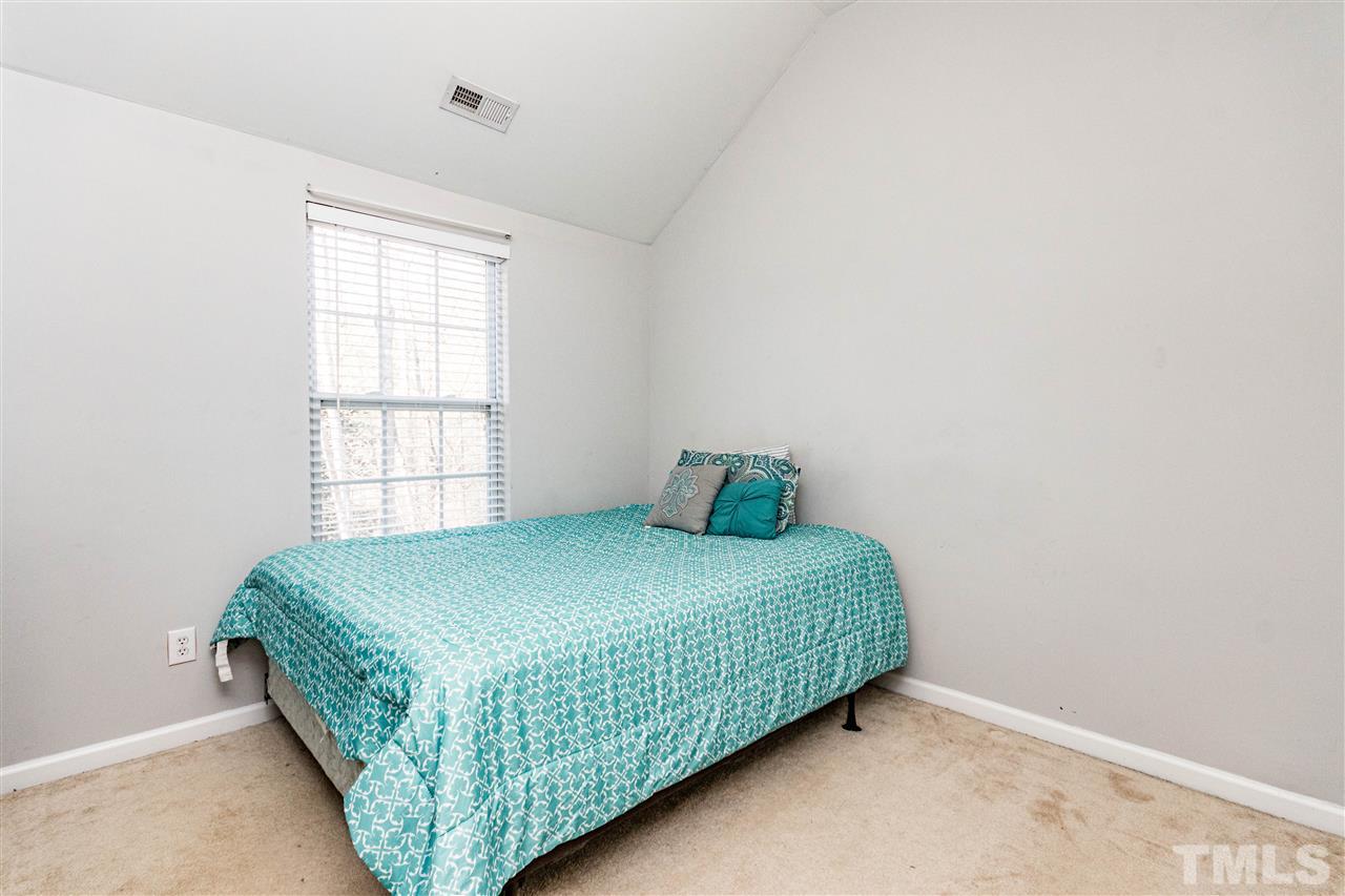 6604 Frogstool Lane Raleigh, NC 27610 - Photo 16 of 28