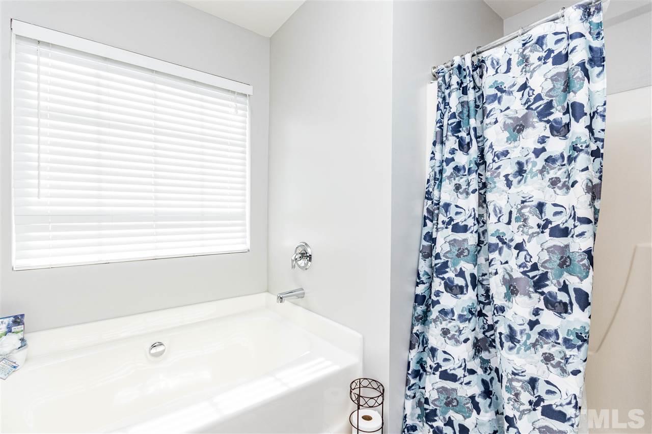 6604 Frogstool Lane Raleigh, NC 27610 - Photo 22 of 28