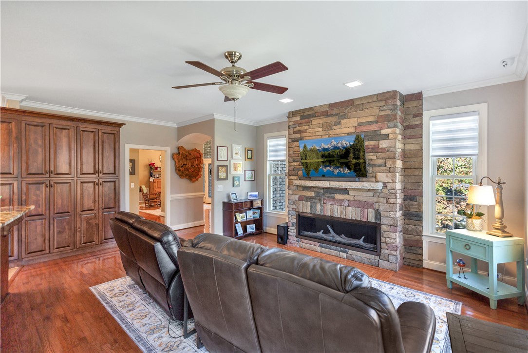 115 Engram Lane Anderson, SC 29621 - Photo 11 of 40 Cozy Den Adjoining Gourmet Kitchen