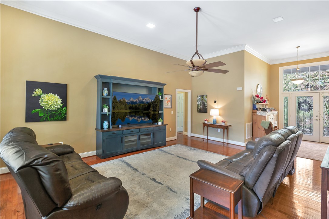 115 Engram Lane Anderson, SC 29621 - Photo 12 of 40 Great Room