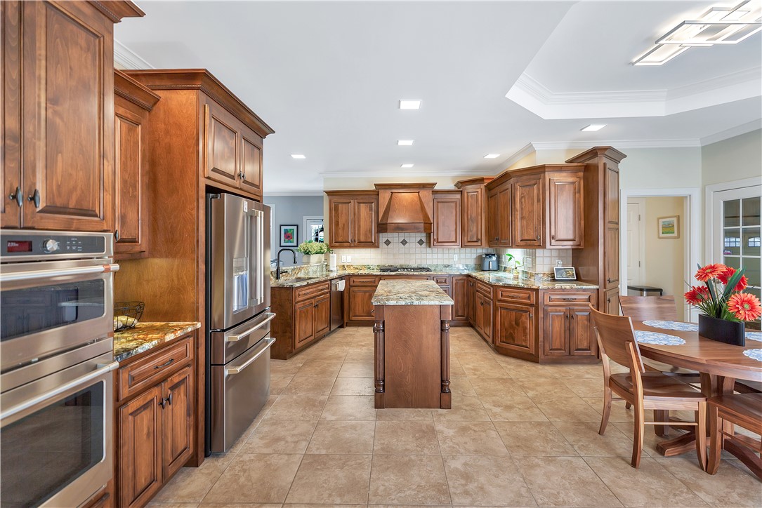 115 Engram Lane Anderson, SC 29621 - Photo 5 of 40 Microwave/ Convection