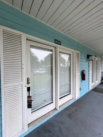 $1,050 | 4 Hanover Square, Brunswick, GA 31520