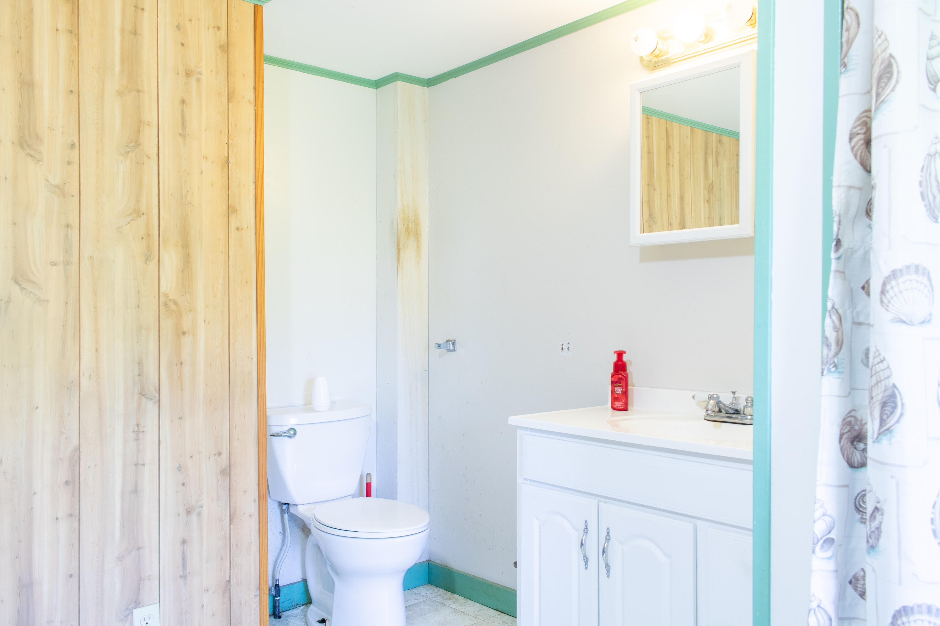 152 Kansas Road Milbridge, ME 04658 - Photo 24 of 33 Bathroom