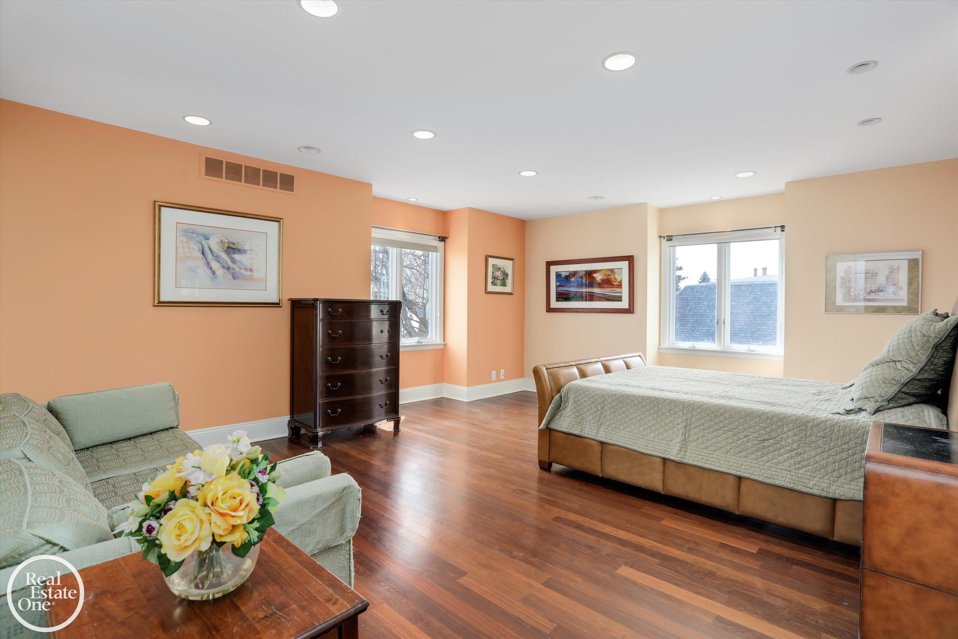 583 Lake Shore Road Grosse Pointe Shores, MI 48236 - Photo 48 of 92