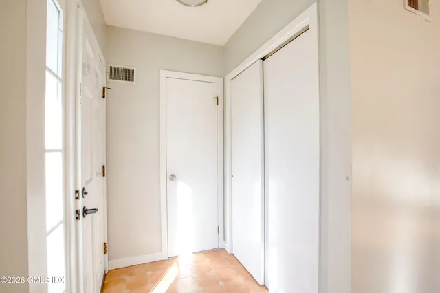 $4,850 | 24 Hollow Wood Lane, Unit 2, Greenwich, CT 06831