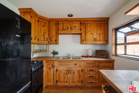 $1,699,000 | 517 Canon View Trail, Topanga, CA 90290