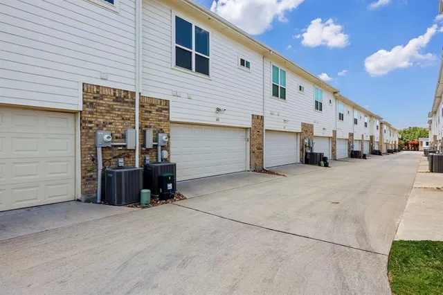 $325,000 | 223 Belleville Drive, Lewisville, TX 75057