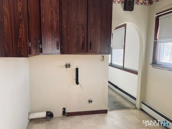 $2,250 | 1567 Main Street, East Hartford, CT 06108