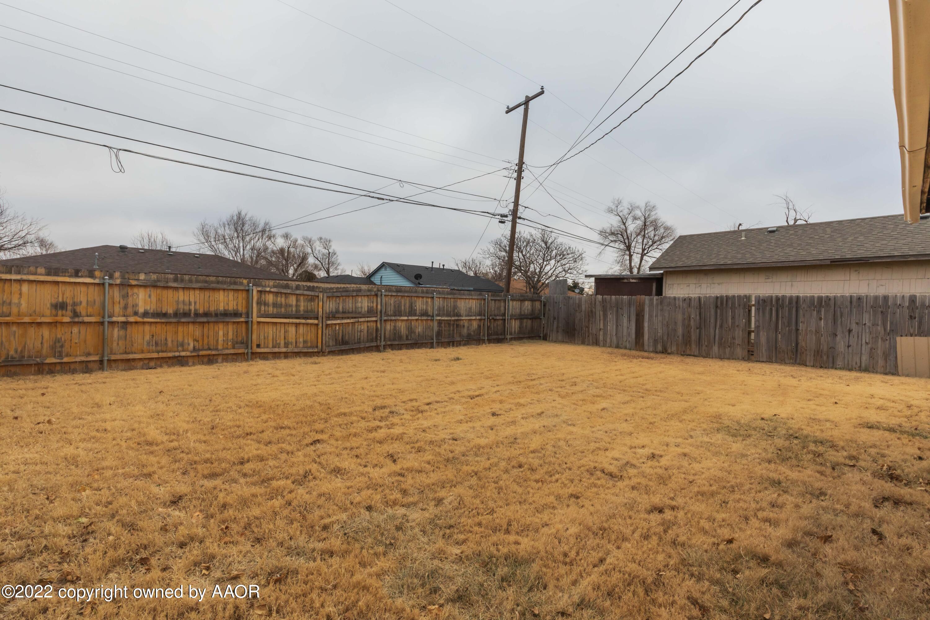 4013 Parker Street Amarillo, TX 79110 - Photo 20 of 23 BACKYARD VIEW 1
