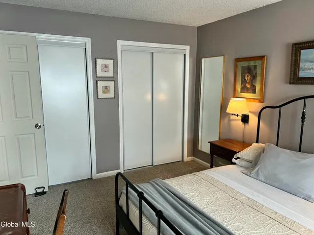 $275,000 | 3006 Squire Boulevard, Guilderland, NY 12159