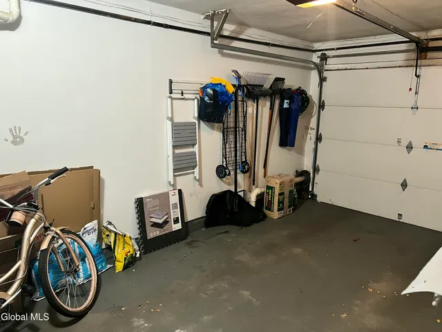 $275,000 | 3006 Squire Boulevard, Guilderland, NY 12159