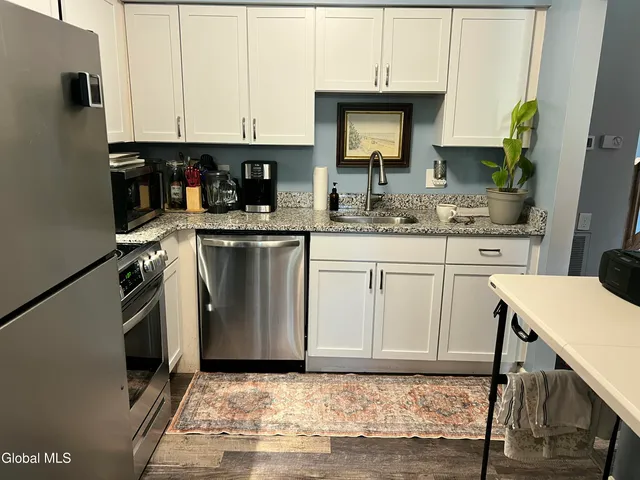 $275,000 | 3006 Squire Boulevard, Guilderland, NY 12159