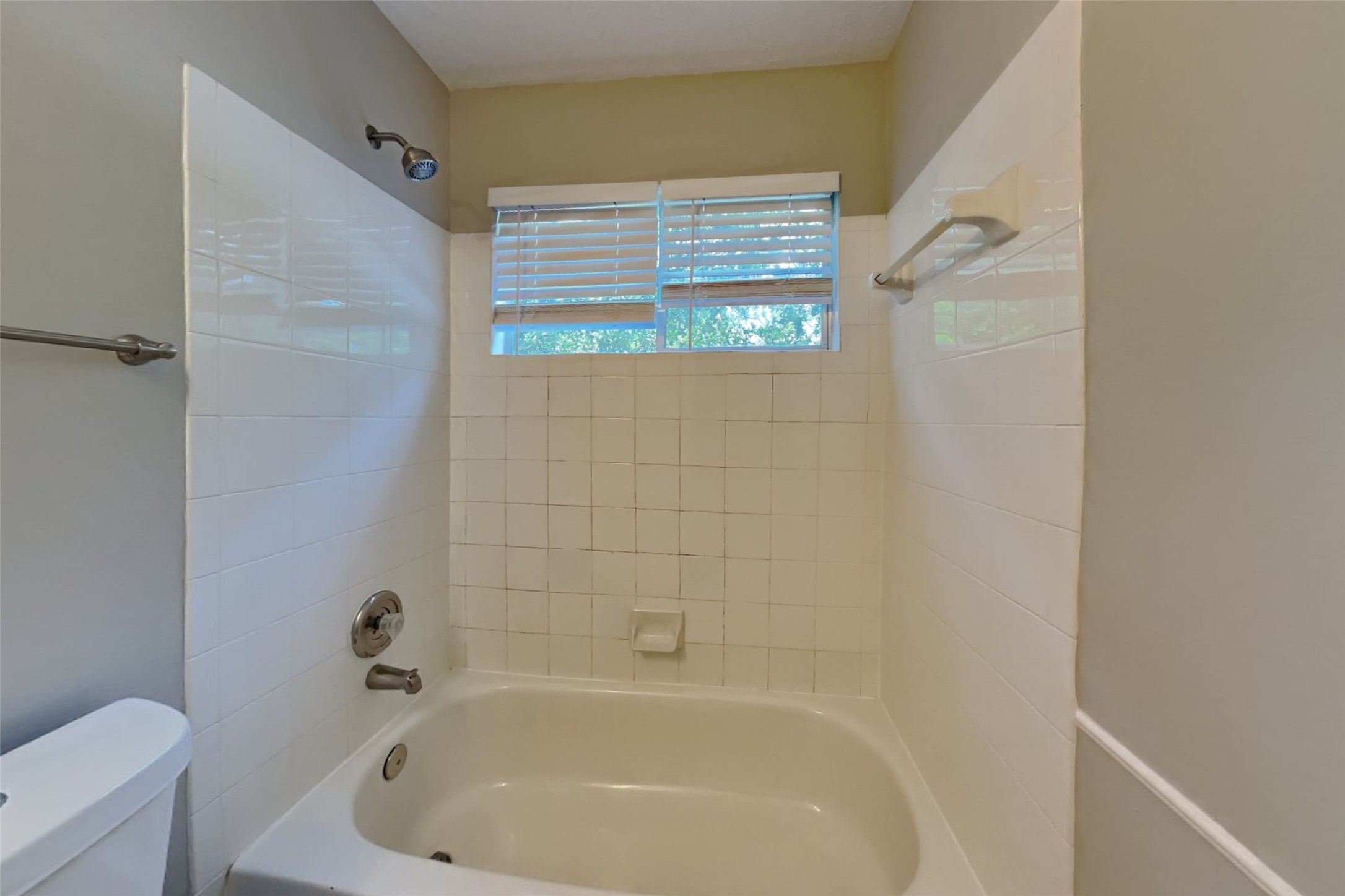 10051 Rio Bravo Road Houston, TX 77064 - Photo 15 of 21