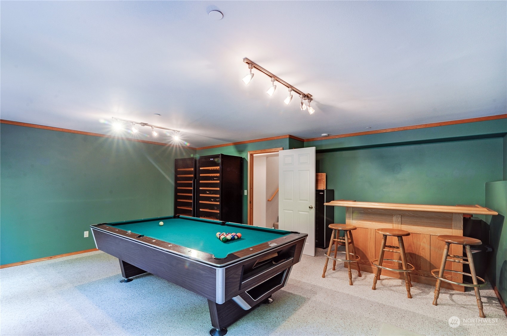 5303 Narbeck Avenue Everett, WA 98203 - Photo 31 of 40 a room with pool tables and windows