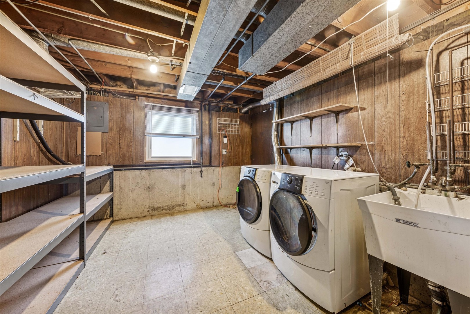 1310 Iroquois Lane Darien, IL 60561 - Photo 19 of 22 a utility room with dryer and washer