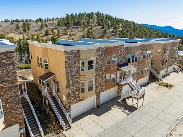 an outdoor view of the house with outdoor space