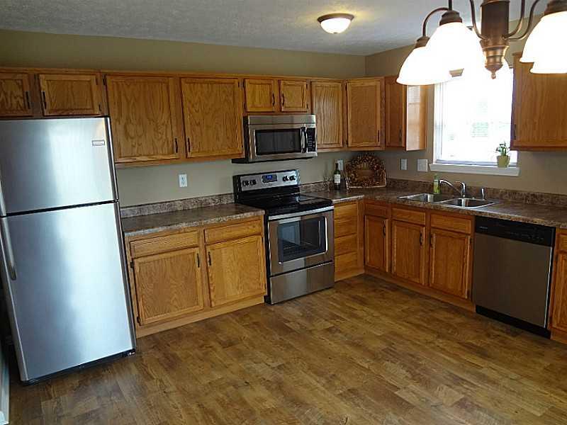 12550 Slippery Rock Road Indianapolis, IN 46236 - Photo 5 of 11 Gallery Image 5