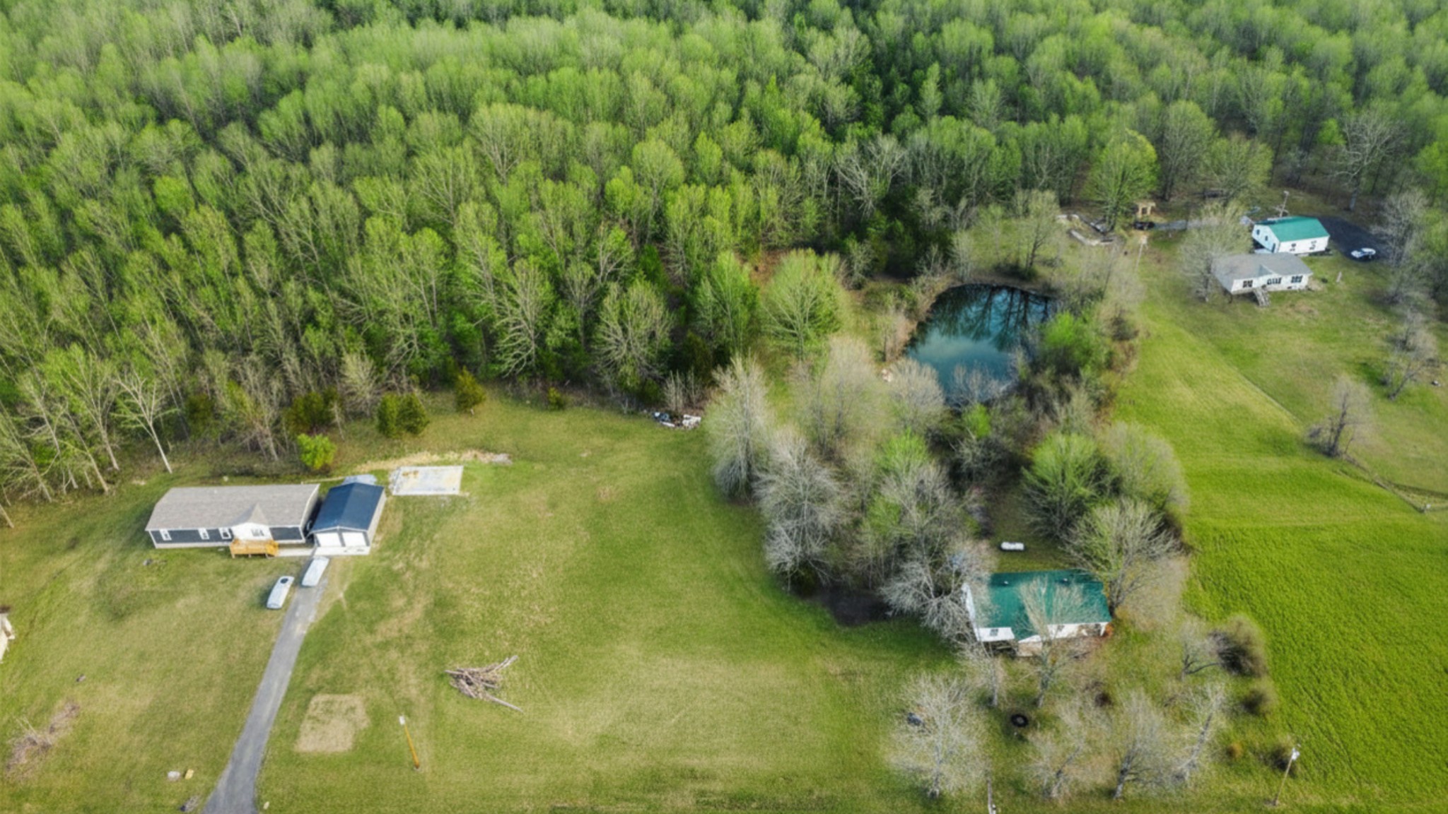 1672 Rabe Coats Road Westmoreland, TN 37186 - Photo 4 of 29