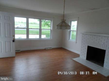 9855 Charles Town Road Ranson, WV 25438 - Photo 3 of 22 Family Room