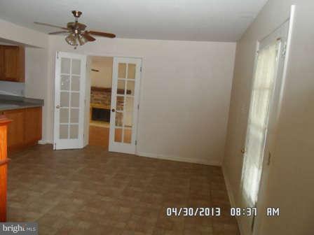 9855 Charles Town Road Ranson, WV 25438 - Photo 4 of 22 Kitchen