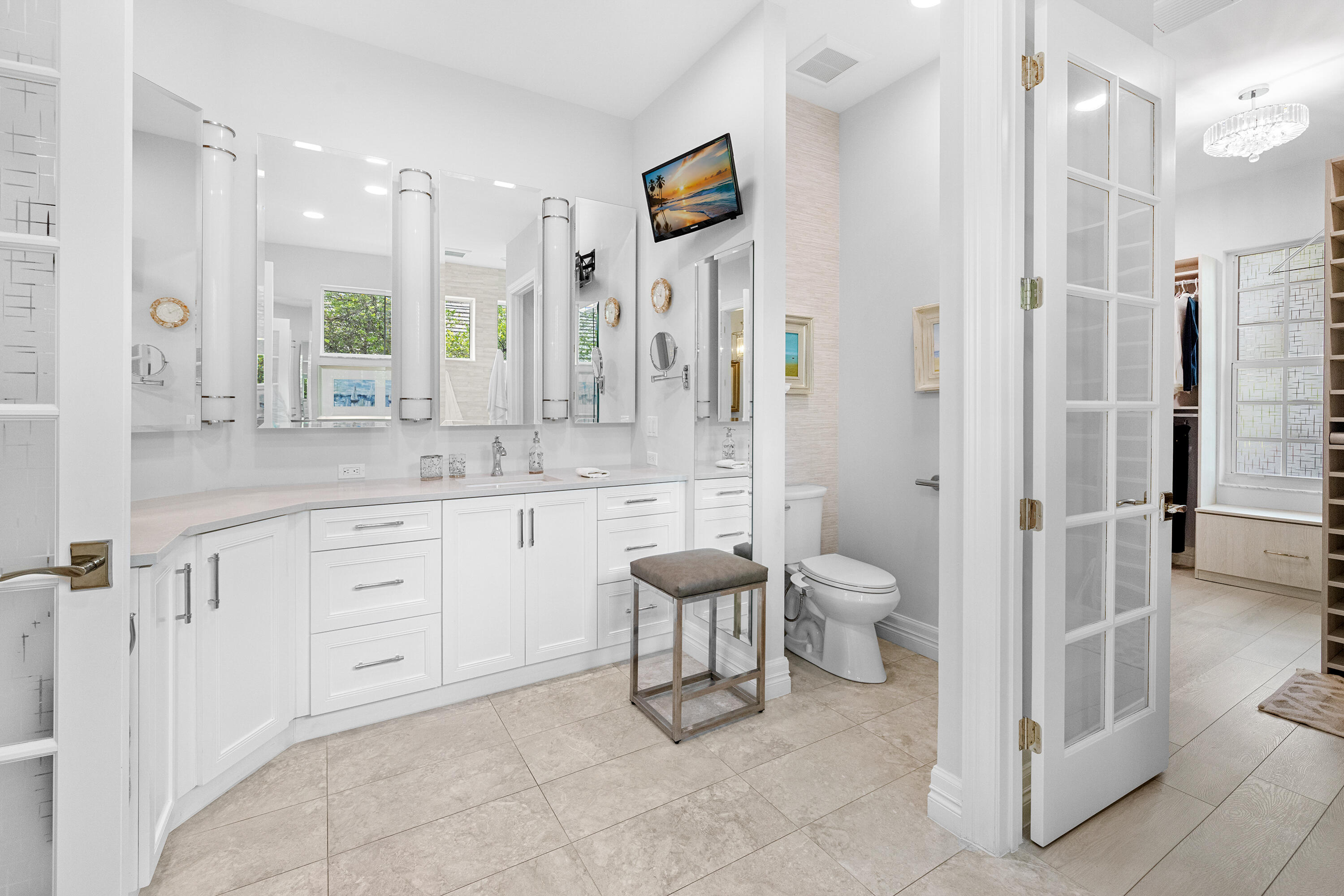 19850 Loxahatchee Pointe Drive Jupiter, FL 33458 - Photo 33 of 66 Primary bathroom