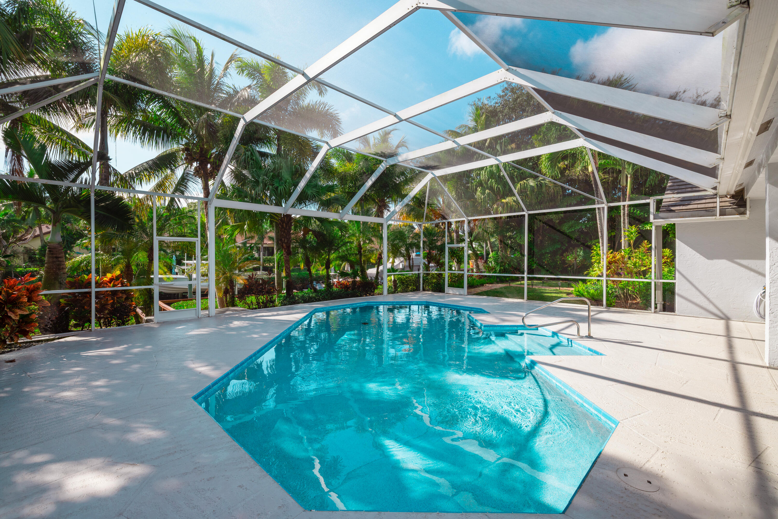 19850 Loxahatchee Pointe Drive Jupiter, FL 33458 - Photo 47 of 66 Pool