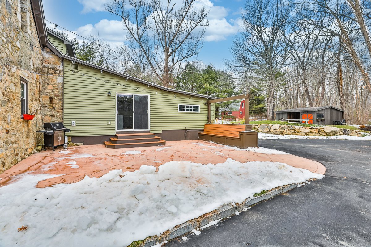 109 Ministerial Road Bedford, NH 03110 - Photo 8 of 49