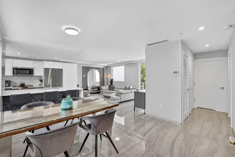 $1,295,000 | 700 Northeast 14th Avenue, Unit 311, Fort Lauderdale, FL 33304