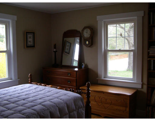 685 New Sherborn Road Athol, MA 01331 - Photo 8 of 12