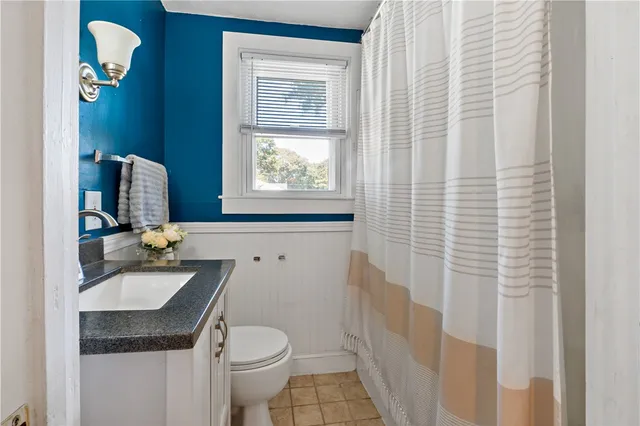 $2,300 | 81 Easton Avenue, Warwick, RI 02888