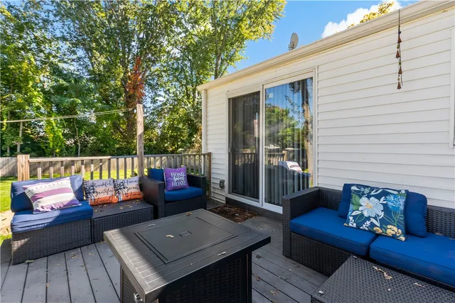 $2,300 | 81 Easton Avenue, Warwick, RI 02888