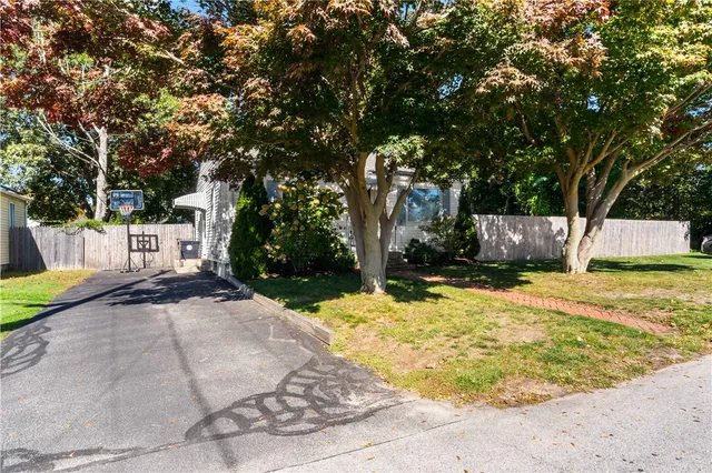 $2,300 | 81 Easton Avenue, Warwick, RI 02888