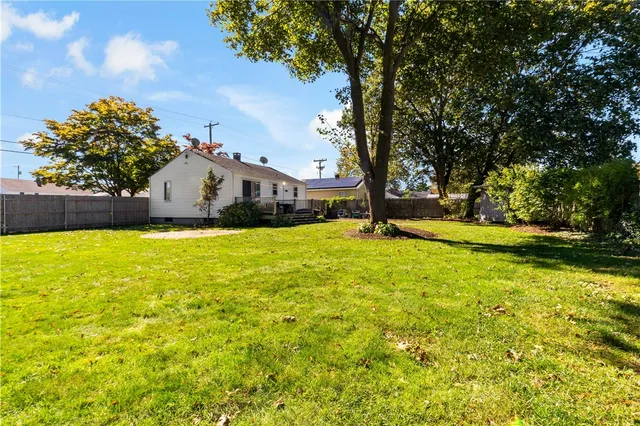 $2,300 | 81 Easton Avenue, Warwick, RI 02888