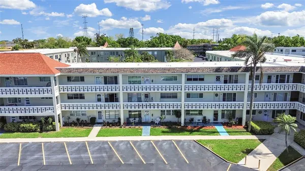 $1,600 | 2451 Canadian Way, Unit 23, Clearwater, FL 33763