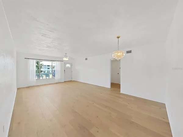 $1,600 | 2451 Canadian Way, Unit 23, Clearwater, FL 33763