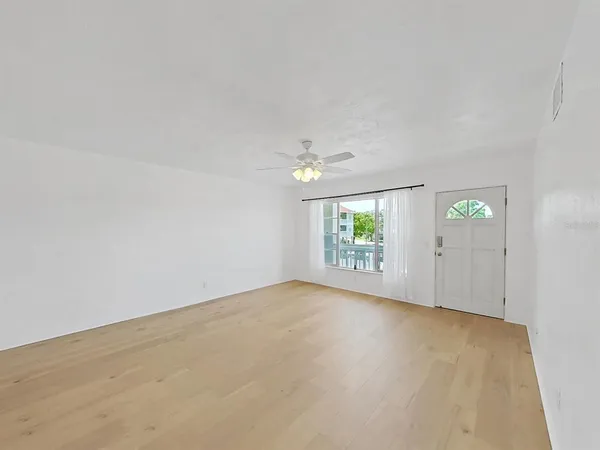 $1,600 | 2451 Canadian Way, Unit 23, Clearwater, FL 33763
