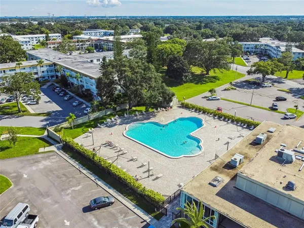 $1,600 | 2451 Canadian Way, Unit 23, Clearwater, FL 33763