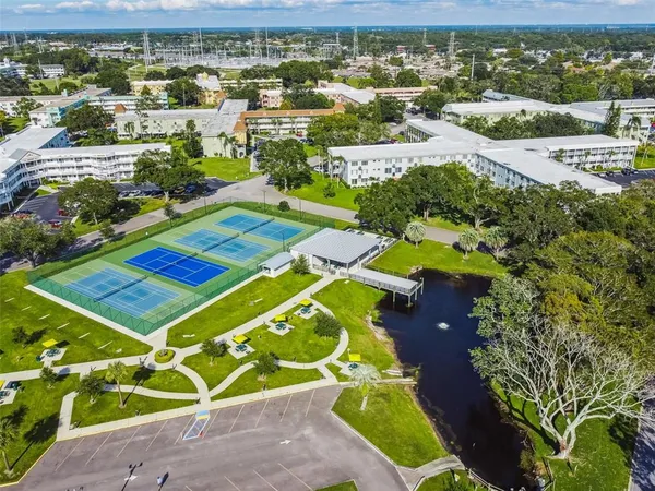 $1,600 | 2451 Canadian Way, Unit 23, Clearwater, FL 33763