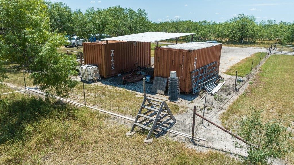 9223 County Road 2249 Sinton, TX 78387 - Photo 15 of 39 a view of a garden with sitting area