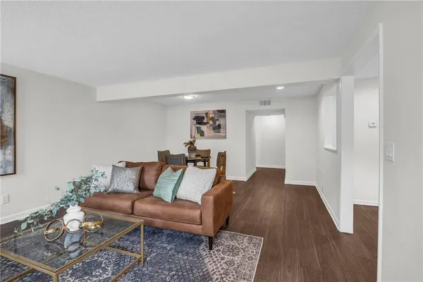 $2,000 | 12786 West 110th Terrace, Overland Park, KS 66210