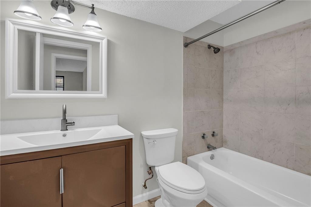 12786 West 110th Terrace Overland Park, KS 66210 - Photo 20 of 24