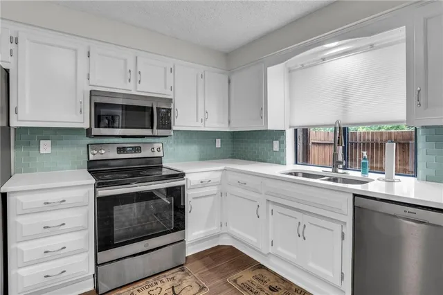 $2,000 | 12786 West 110th Terrace, Overland Park, KS 66210