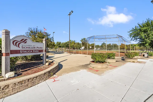 $2,100,000 | 9231-9235 West Irving Park Road, Schiller Park, IL 60176