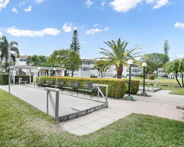 $85,000 | 4805 Northwest 35th Street, Unit 506, Lauderdale Lakes, FL 33319