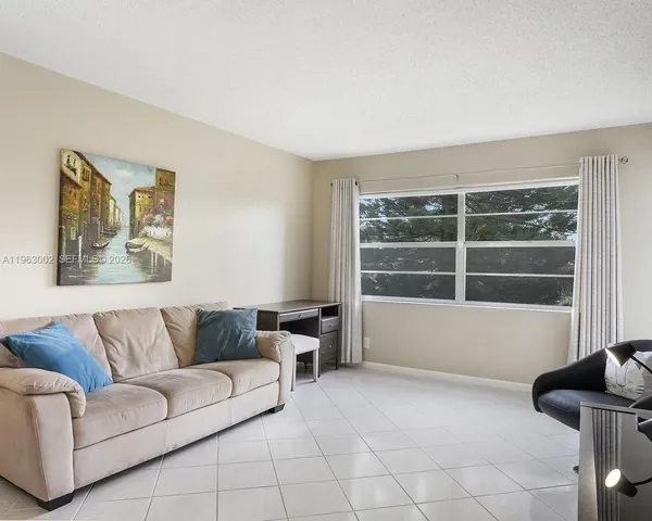 $85,000 | 4805 Northwest 35th Street, Unit 506, Lauderdale Lakes, FL 33319