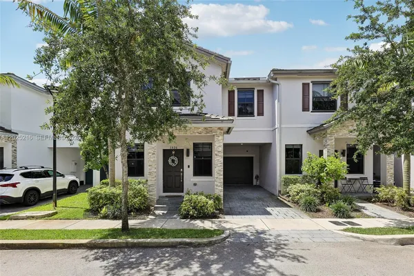 $580,000 | 1526 Southwest 29th Street, Fort Lauderdale, FL 33315