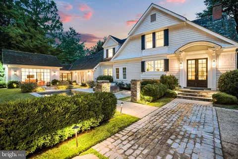 $4,295,000 | 5904 Bradley Boulevard, Bethesda, MD 20814