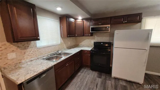 $129,900 | 2465 Grants Parkway, Florissant, MO 63031