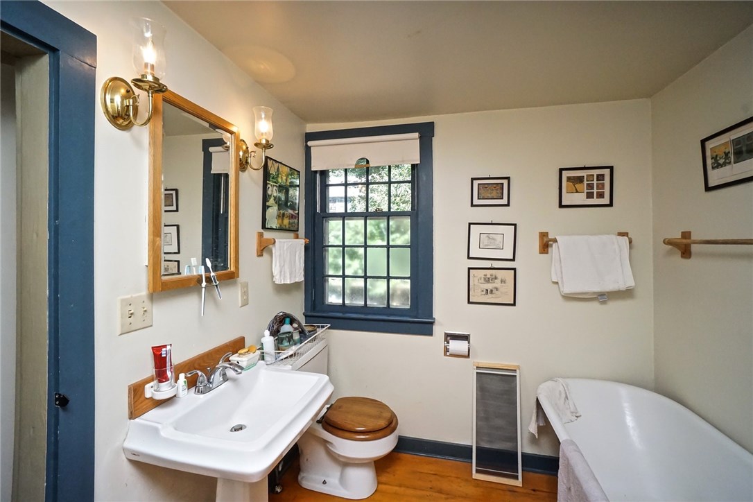 36 William Street Newport, RI 02840 - Photo 13 of 23