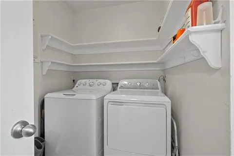 $145,000 | 405 Cedarwood Drive, Unit 405, Mandeville, LA 70471